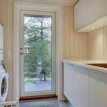 Cate - 150m From The Sea By Interhome Hals