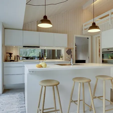 Cate - 150m From The Sea By Interhome