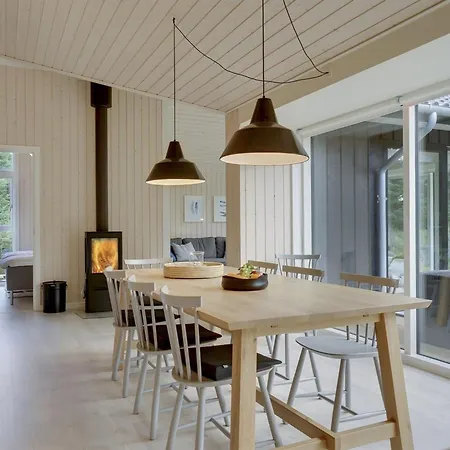 Nyaraló Cate - 150m From The Sea By Interhome Hals