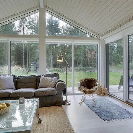 Cate - 150m From The Sea By Interhome