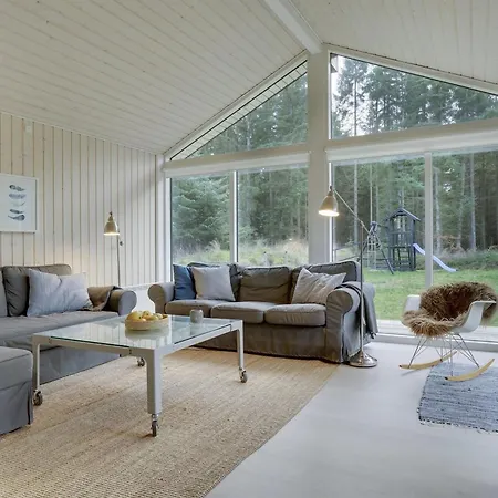 Cate - 150m From The Sea By Interhome